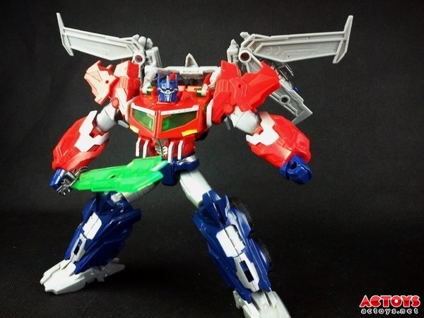 Transformers Prime Beast Hunters Optimus Prime In Hand Images Of Deluxe Class Figure  (3 of 5)